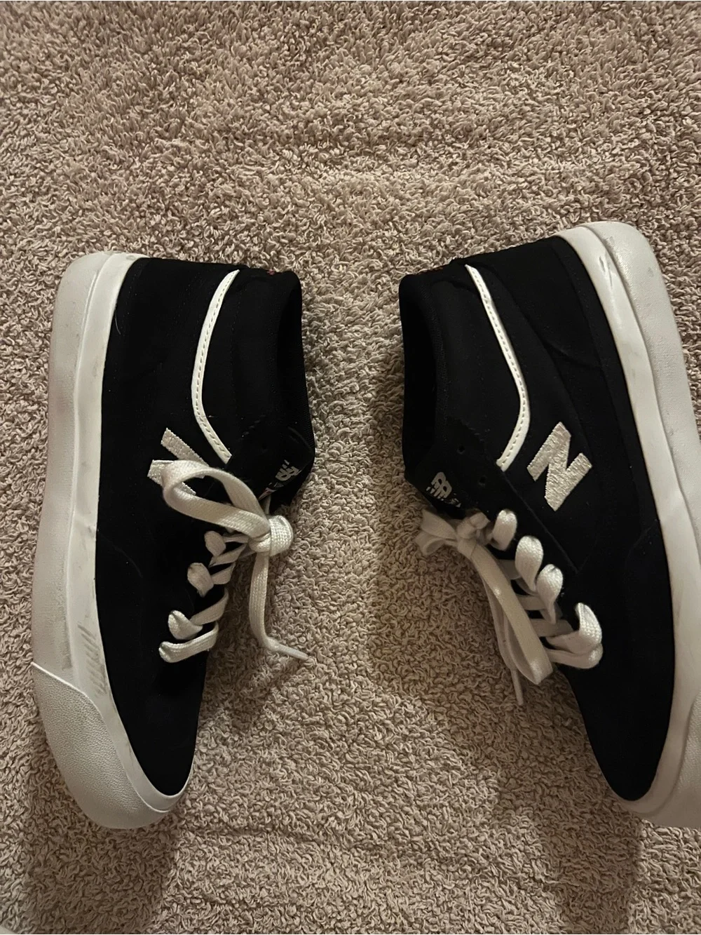 New Balance Black and White Men’s Low-Top Sneakers